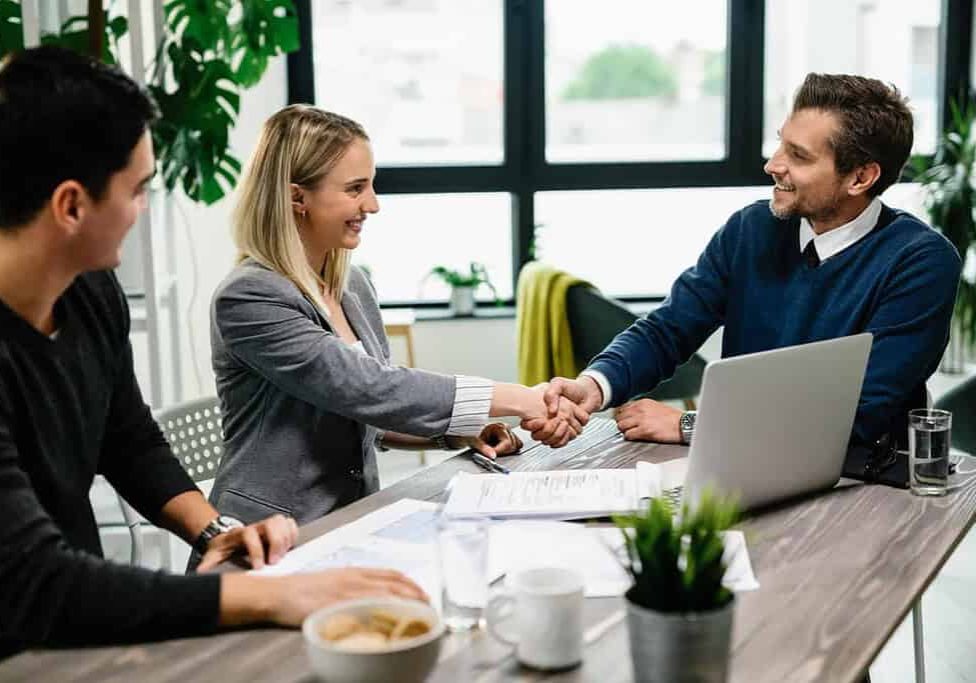 how to pay family members in a business