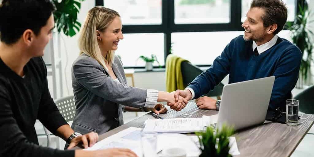 how to pay family members in a business